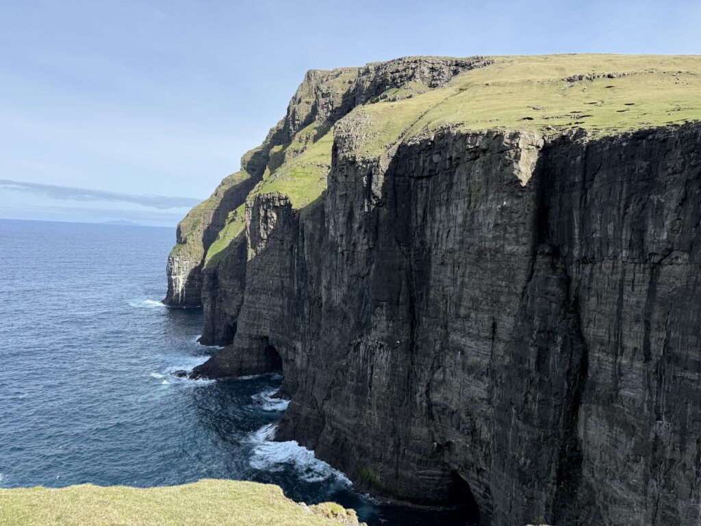 Hvalba_Hvalb-ur_Faroe-Islands_hungrytravelfamily_001