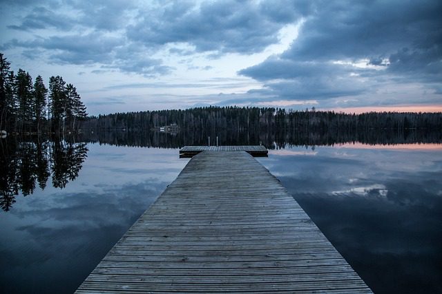 Hungrytravelfamily lake finland