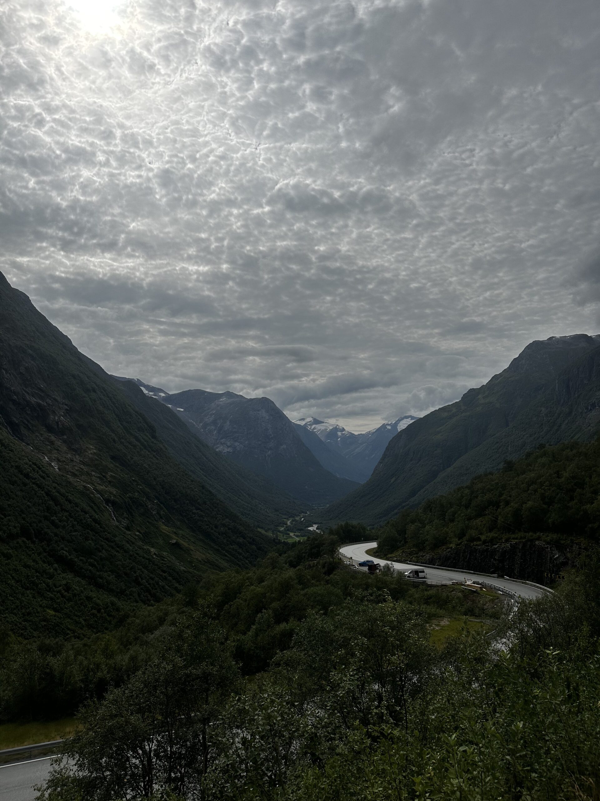 Norway Hjelledaien road trip Hungrytravelfamily