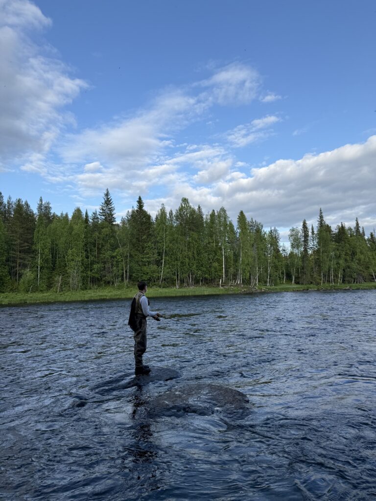 Sweden fishibg river Hungrytravelfamily