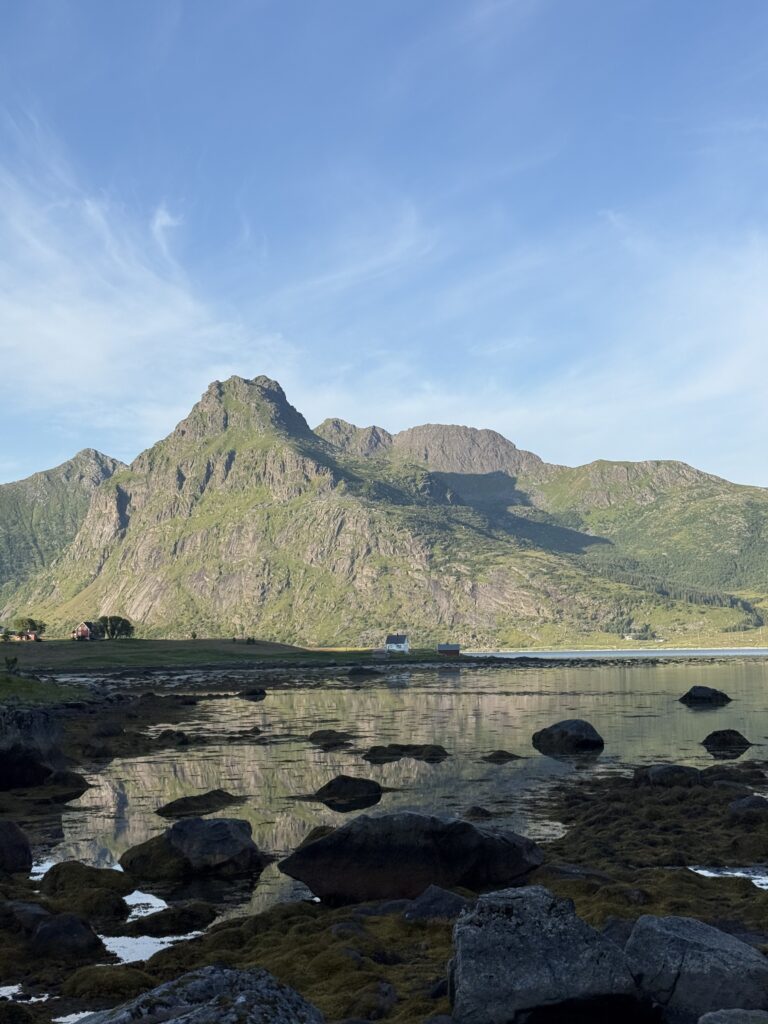 Flakstadveien Flakstad Norway HungryTravelFamily 929