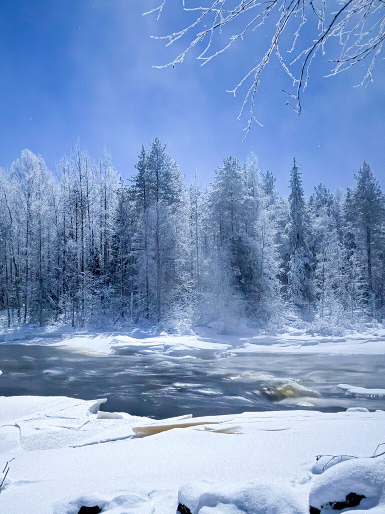 Rovaniemi für Paare: romantische Winteraktivitäten und was wir empfehlen