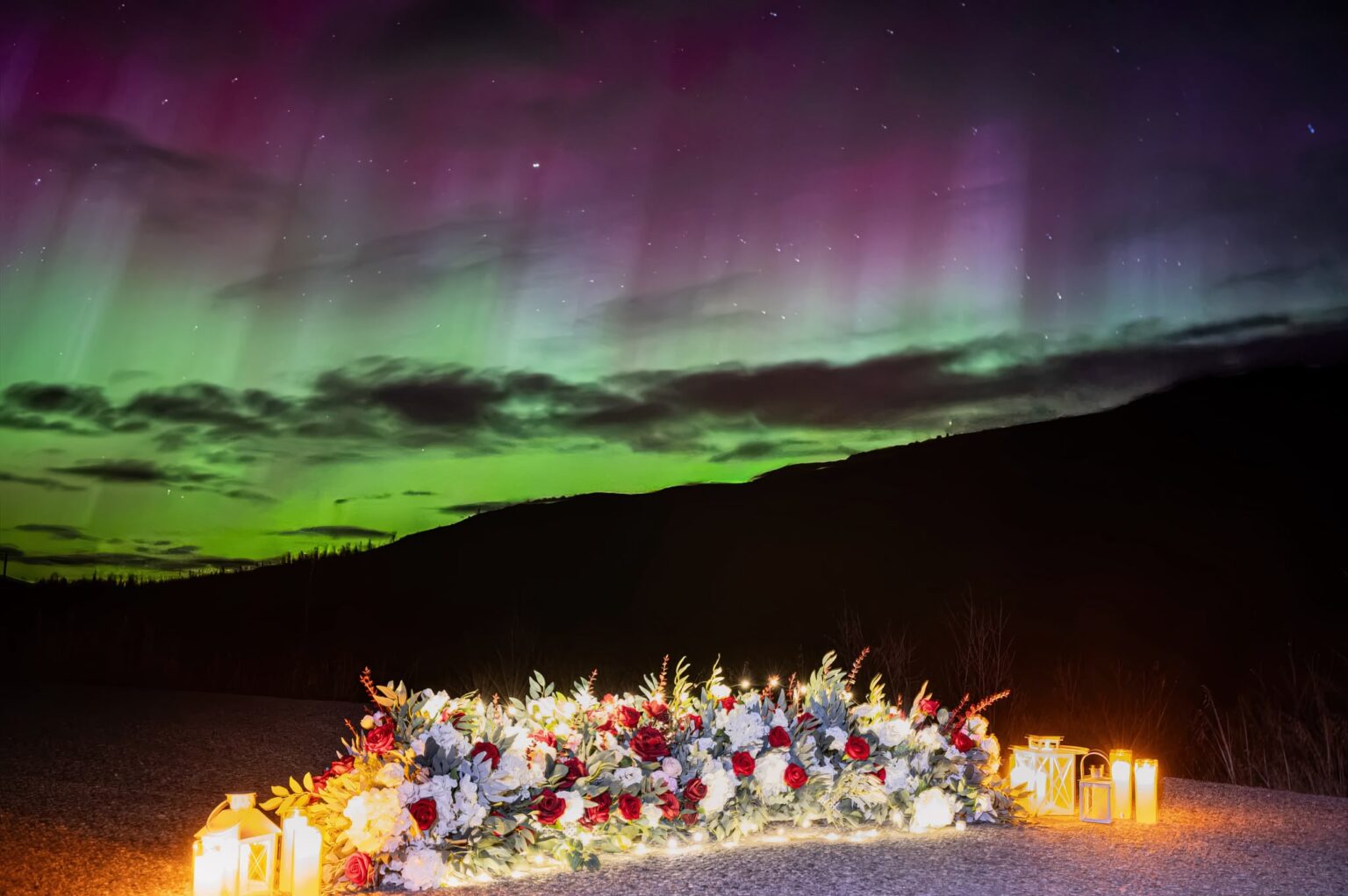 Our Yes Under the Aurora proposal: the private tour, the guide-photographer, the flowers and all transport are inside the from-price.