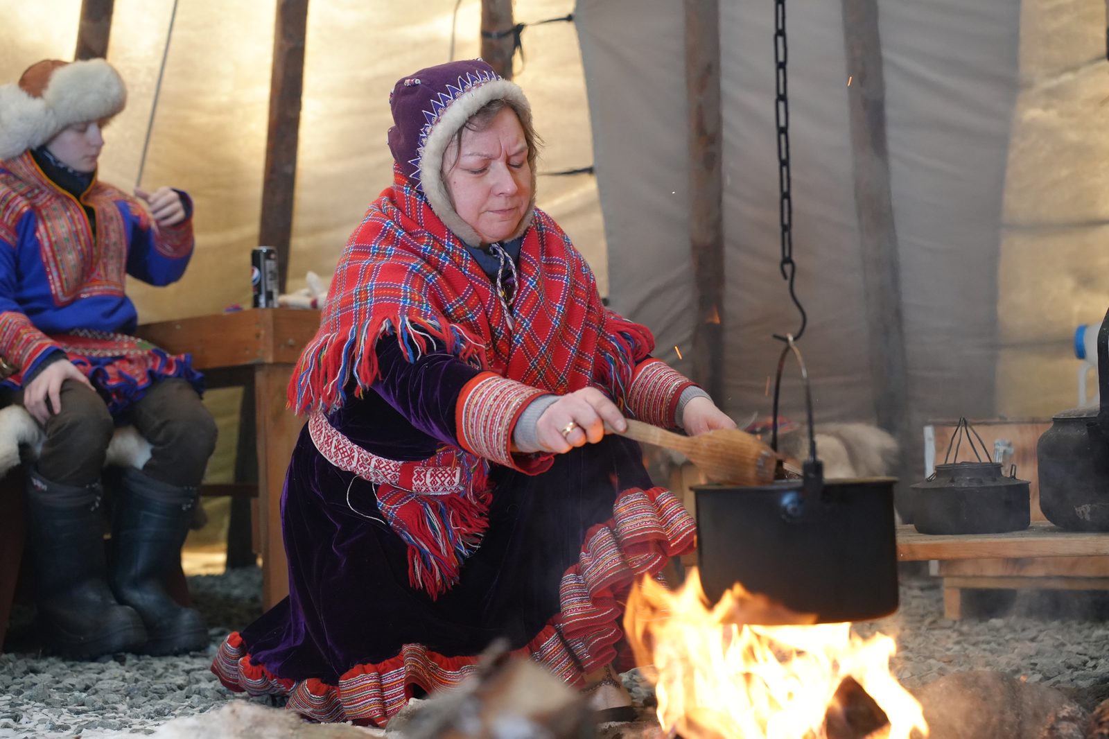 Sámi culture experience near Tromsø. Photo from Legendary Adventure.